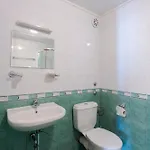 酒店 семеен кристал