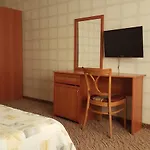 Hotel семеен кристал 3*