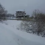Hotel семеен кристал