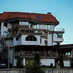 семеен кристал Hotel Smolan
