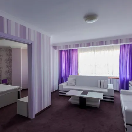 семеен кристал 3*