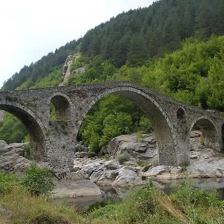 семеен кристал 酒店 3*