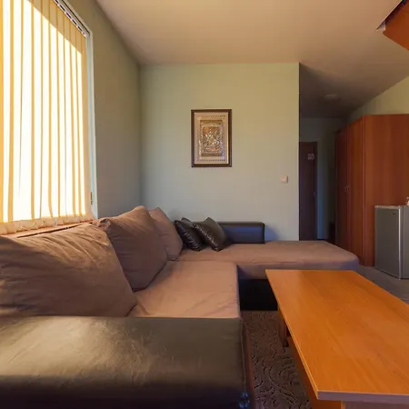 Hotel семеен кристал Smolyan