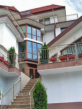 семеен кристал 酒店 3*