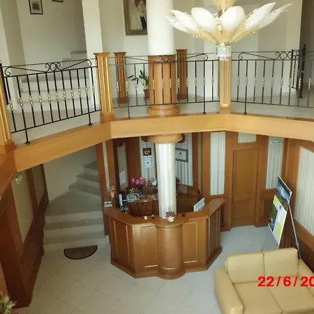 семеен кристал Σμόλιαν