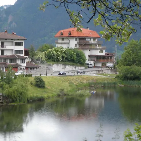 семеен кристал 3* 斯莫梁