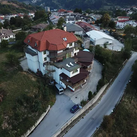 семеен кристал 酒店 3*