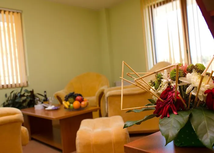 семеен кристал Hotel