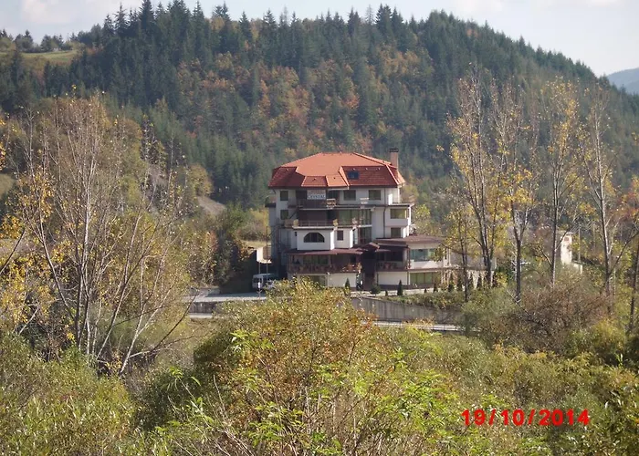 семеен кристал Hotel