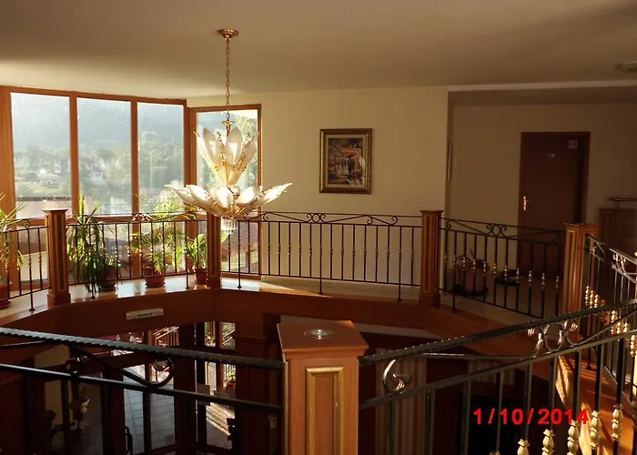 семеен кристал 3* Smoljan