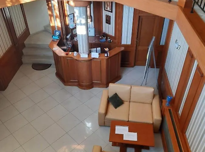 семеен кристал