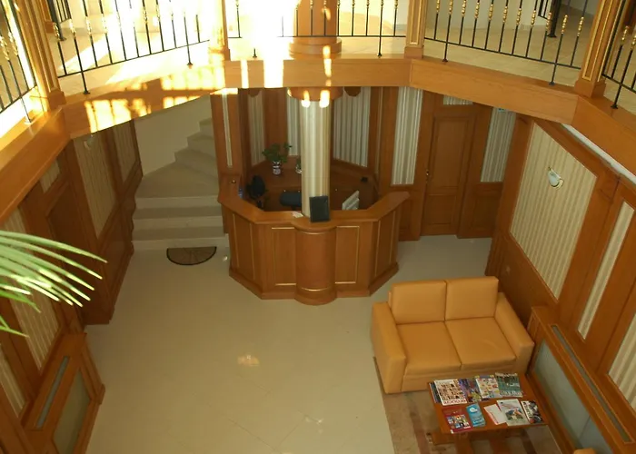 семеен кристал Hotel Smoljan