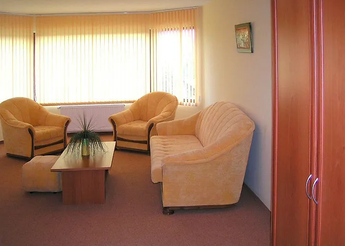 семеен кристал