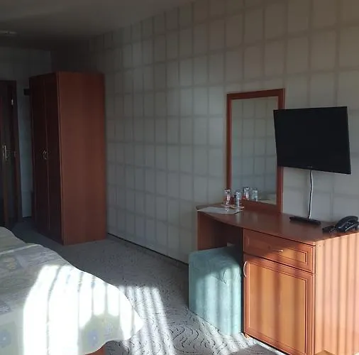 семеен кристал Hotel